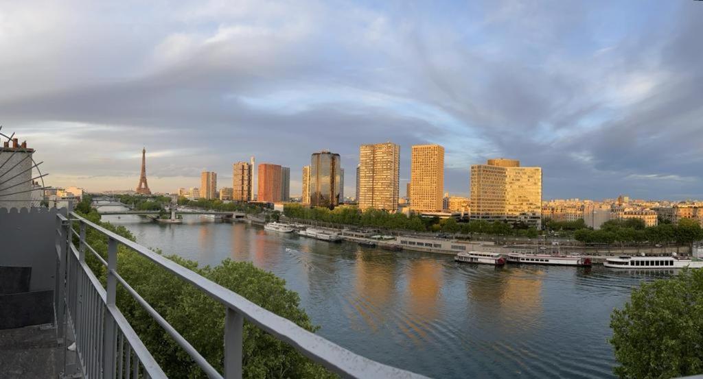 Appartement Vue Tour Eiffel Paris 16 Eme エクステリア 写真