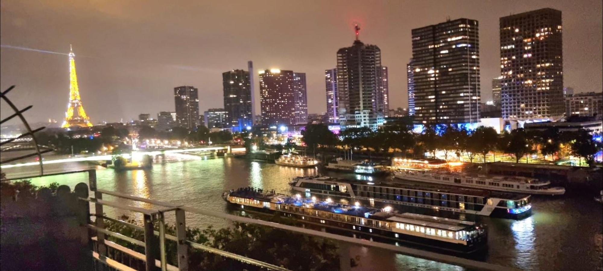Appartement Vue Tour Eiffel Paris 16 Eme エクステリア 写真